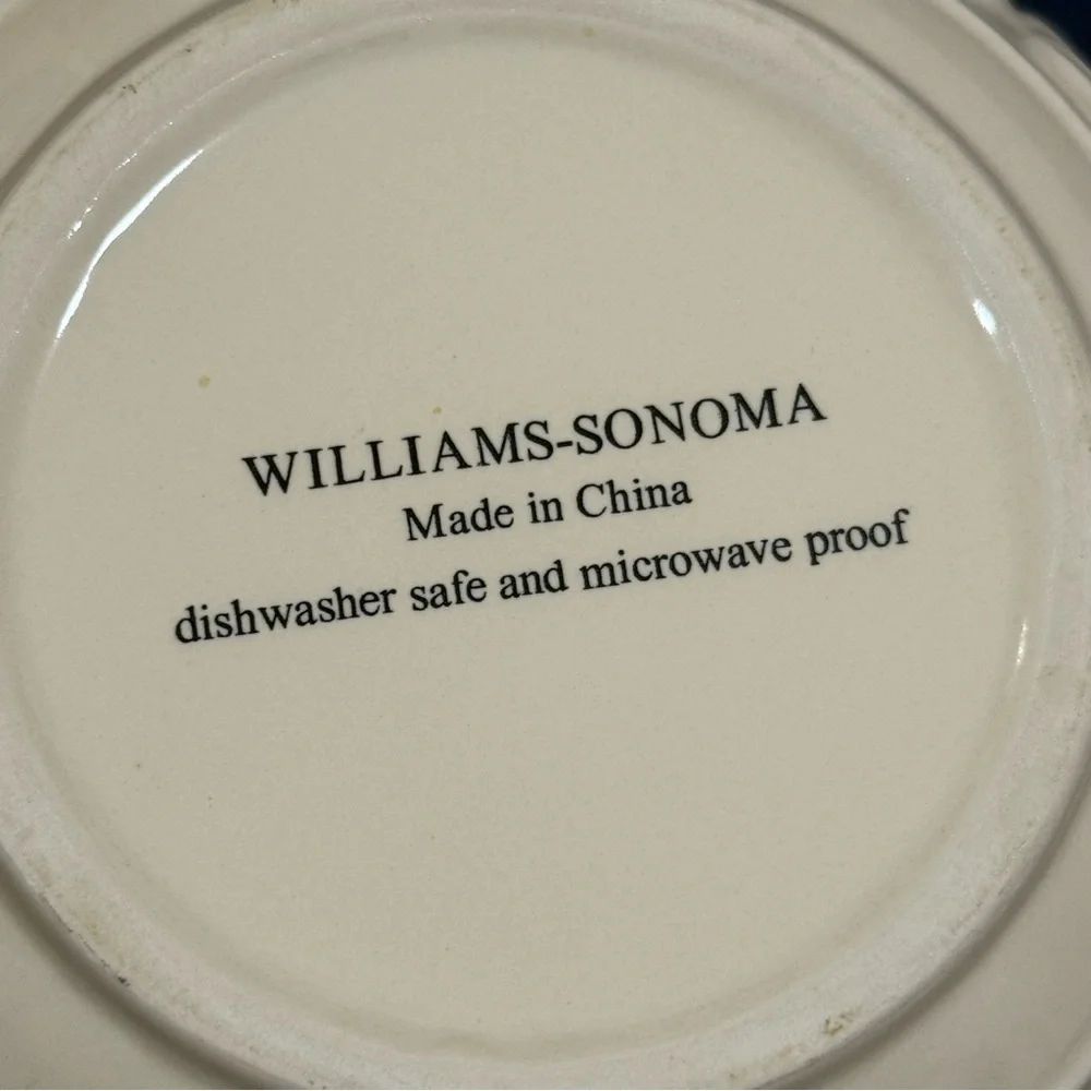 Williams Sonoma Mixing/Serving Bowl Heavy 7” off white pumpkins embossed
